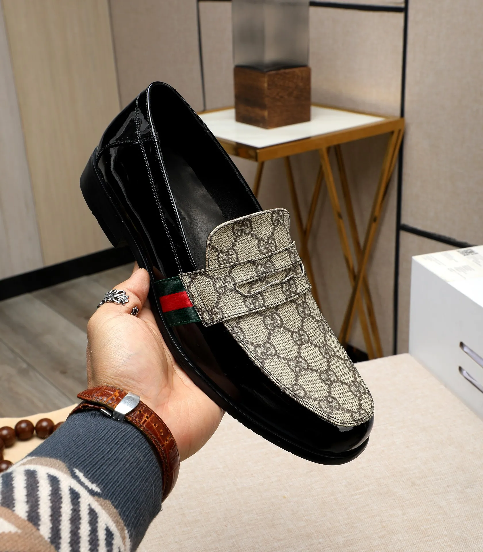 Men's shoes 💰500 📛📛 Original version (water-dyed cow lining) GUCCI official website formal shoes 🌀 Italian 🇮🇹 imported cowhide ➕ top imported water-dyed cowhide lining 💋 fine handmade original bottom, the real thing looks better when photographed in person Standard size 38-44 (45 46 customized)